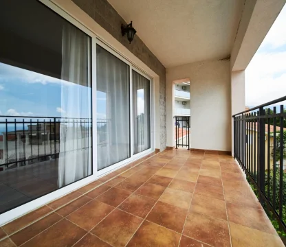 Bečići Ivanovići'de Panoramik Deniz Manzaralı Ultra-Lüks Malikane