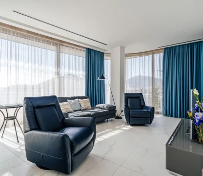 Budva Dukley Gardens, da satılık 2+1  villa